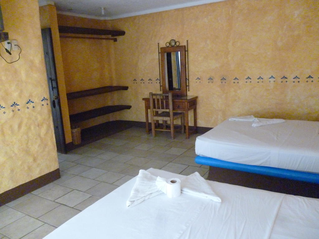 Hotel Casa Vieja Puerto Escondido  Zimmer foto